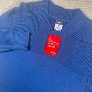 Nike Sweater Womens Small Blue V-Neck Ribbed Knit Stay Warm Embroidered Logo